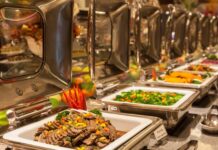 It’s 2026 And Hotels/Supermarkets Still Throw Unused Food Away Than Give It To The Poor food