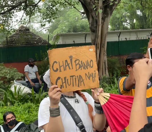‘Chai Bana, Ch**a Nahin,’ Are Indian Gen-Z The Funniest Protesters In The World? Indian Gen-Z